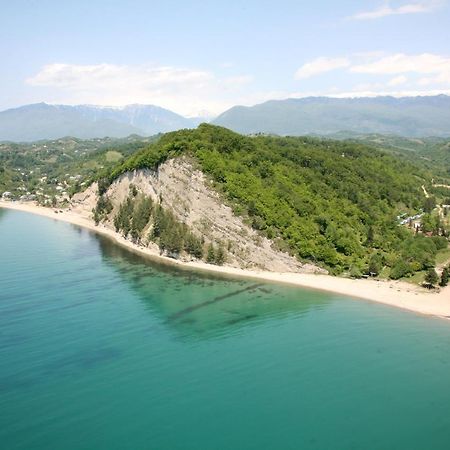 Золотая Бухта База Отдыха Pizunda Exterior photo