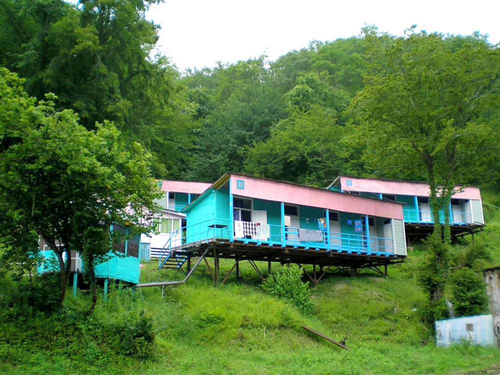 Золотая Бухта База Отдыха Pizunda Exterior photo