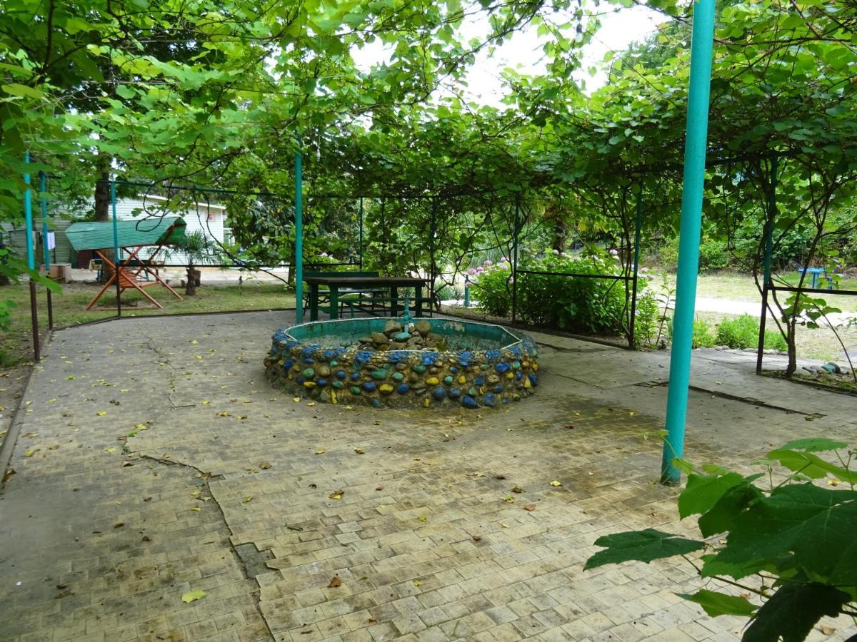 Золотая Бухта База Отдыха Pizunda Exterior photo